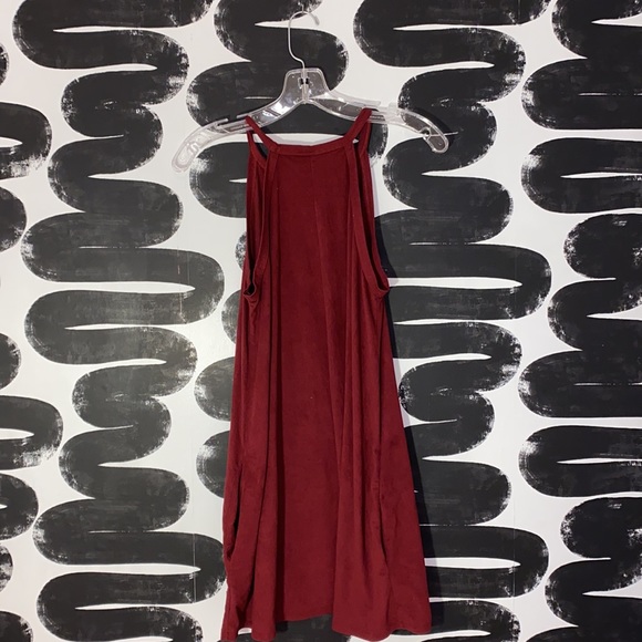 Red Dress - Picture 4 of 4